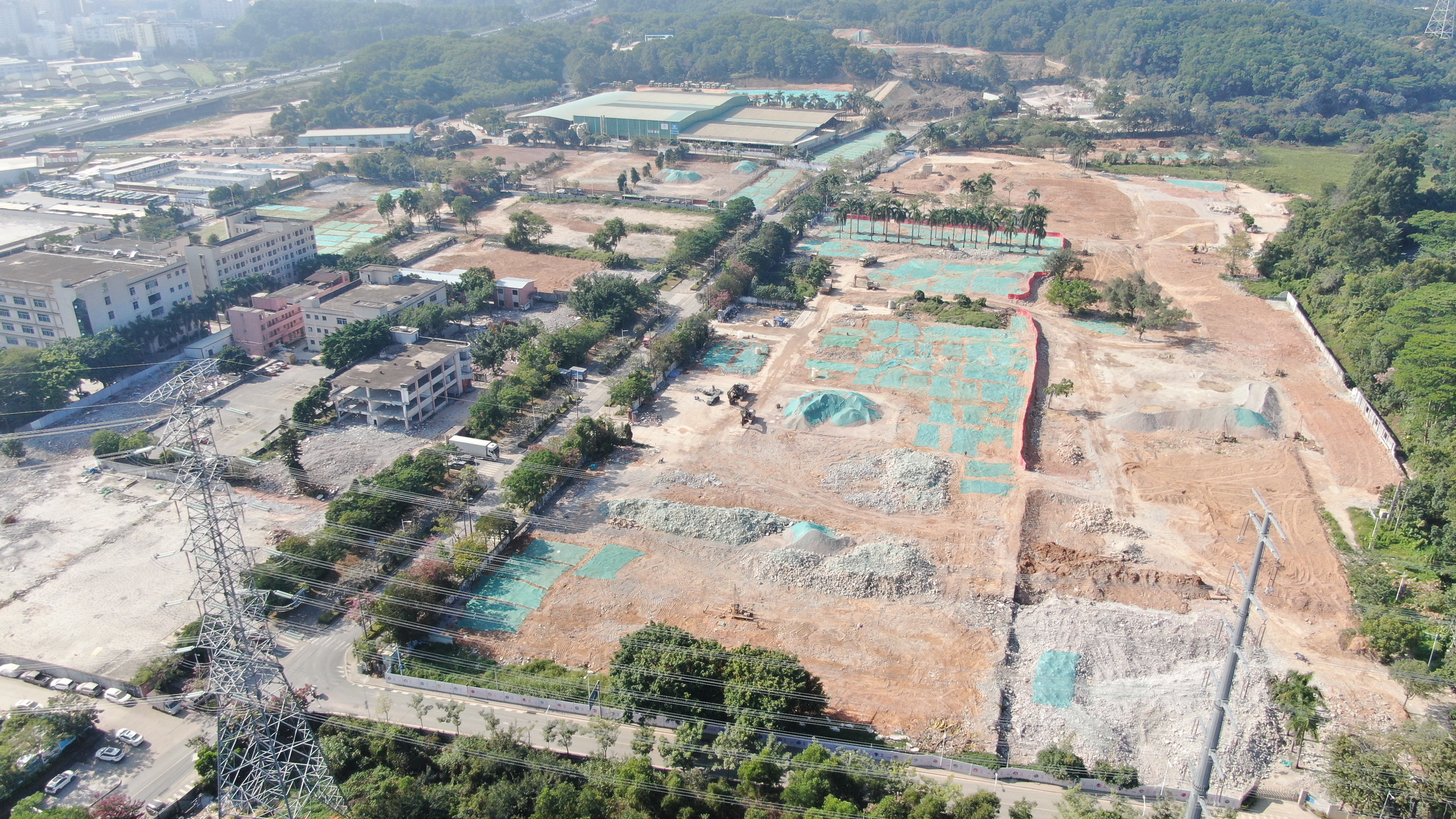 深莞黎光项目建筑清拆后.jpg