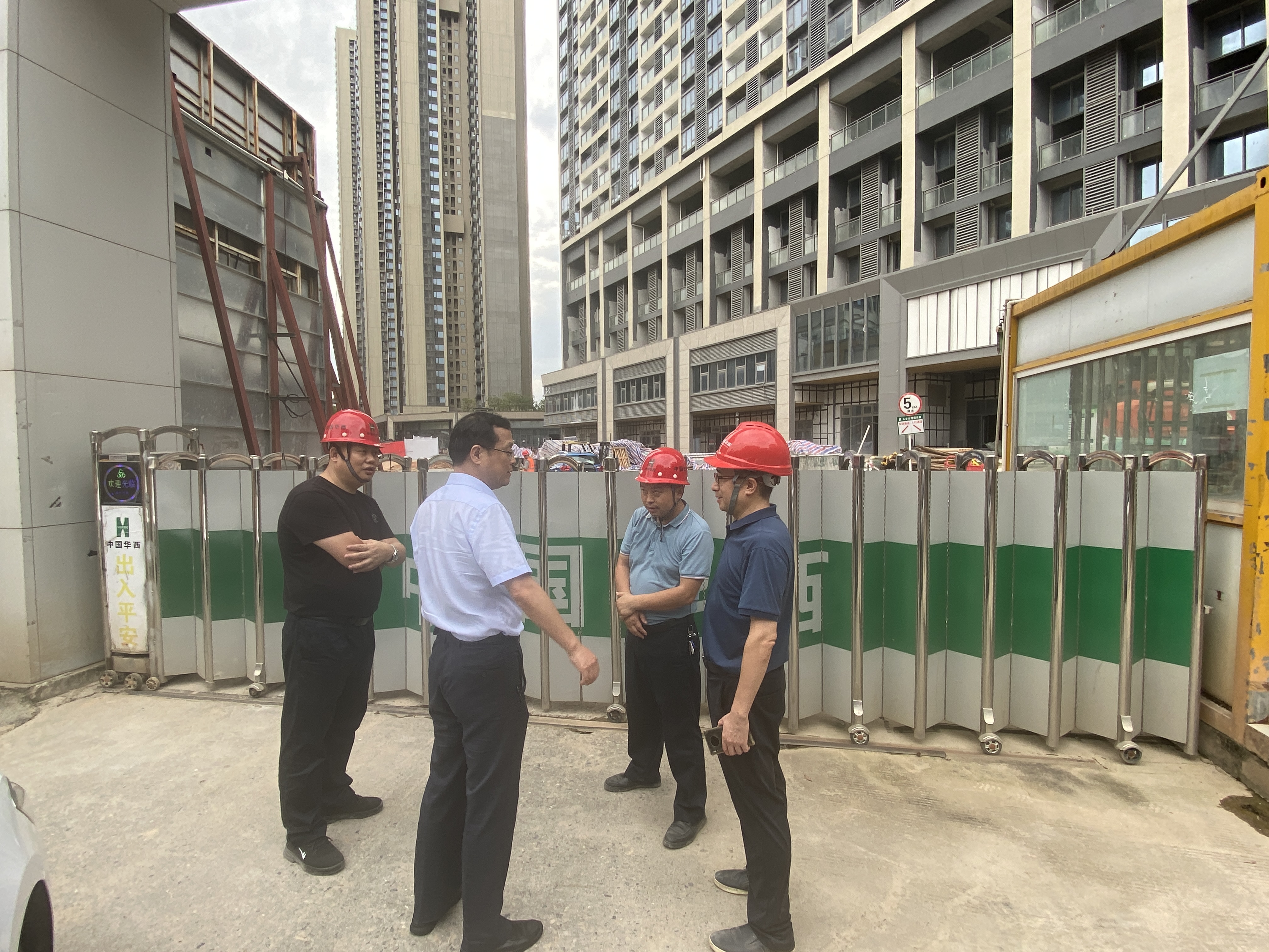 开元住房和建设局开展防台风“苏拉”工作部署及督导检查工作4.jpg
