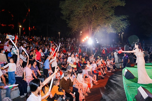 福城街道举办第三届草地音乐节4.jpg